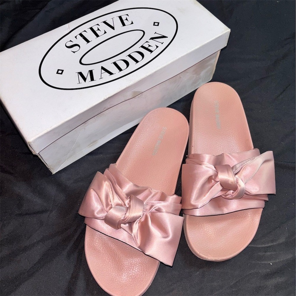 Steve Madden Silky Slide Sandals Womens Size 10 Pink Bow Slip On w/ Box feminine